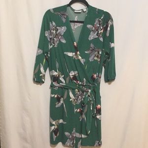 NY & Co. XL Green Floral Romper New